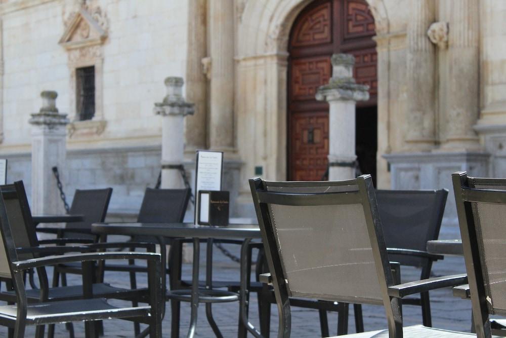 Hotel El Bedel Alcala de Henares Exterior photo